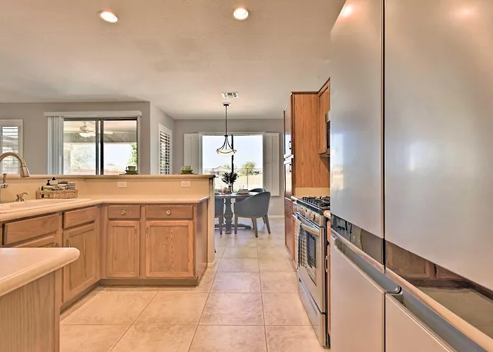 Golfer's Oasis! San Tan Valley W/ Pool Access