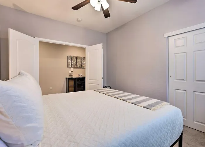 Golfer's Oasis! San Tan Valley W/ Pool Access Holiday home