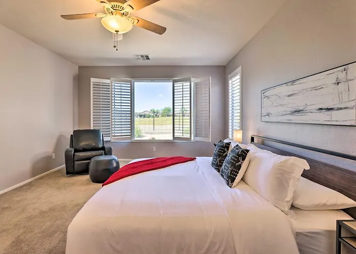 Golfer's Oasis! San Tan Valley W/ Pool Access * Magma