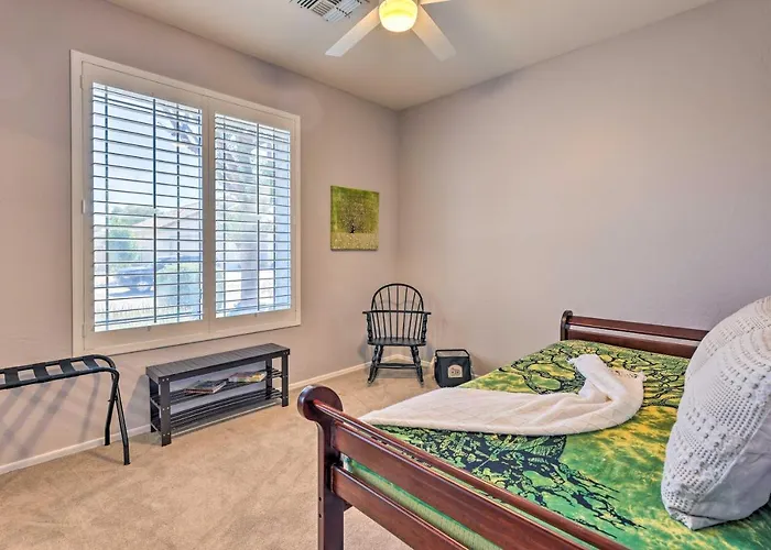 Holiday home Golfer's Oasis! San Tan Valley W/ Pool Access